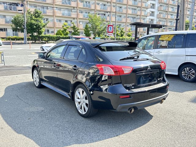 GALANT FORTIS SPORTBACK 4WD