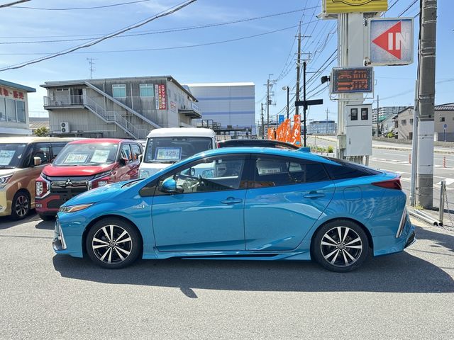 PRIUS PHV