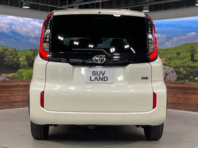 SIENTA HYBRID