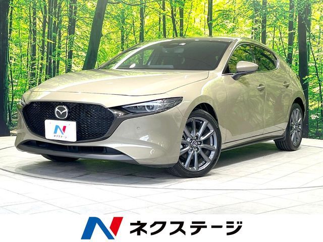 MAZDA3 FASTBACK