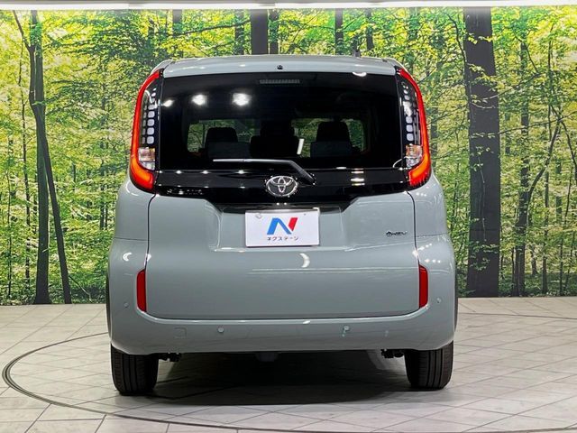 SIENTA HYBRID
