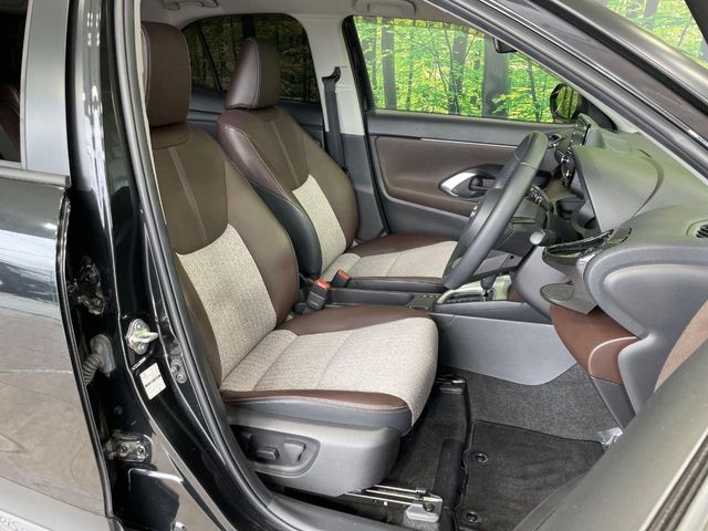 YARIS CROSS HYBRID