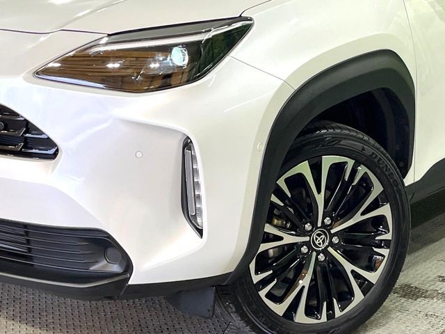 YARIS CROSS HYBRID