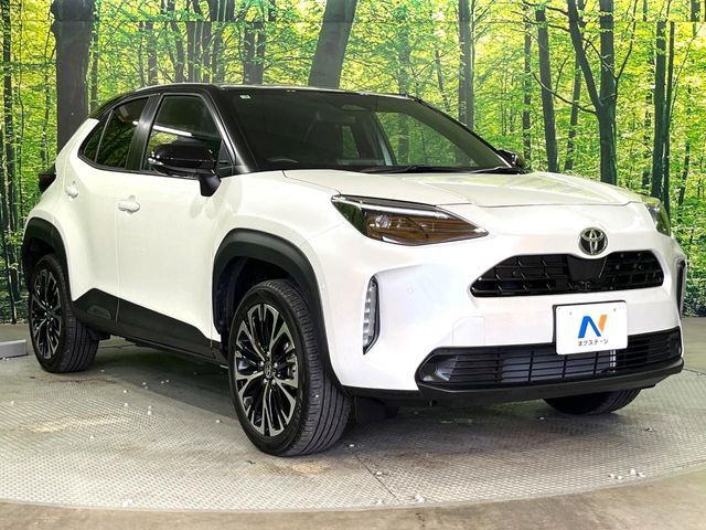 YARIS CROSS HYBRID