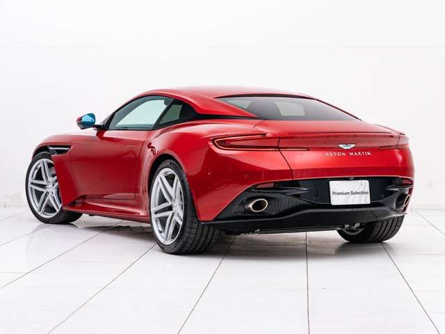 ASTON MARTIN