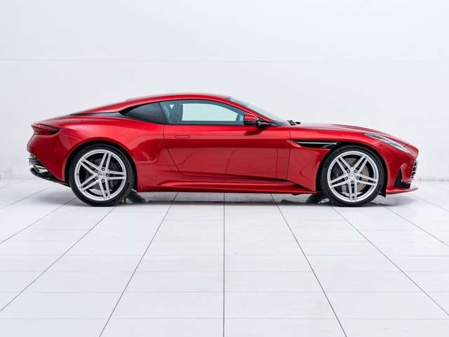 ASTON MARTIN