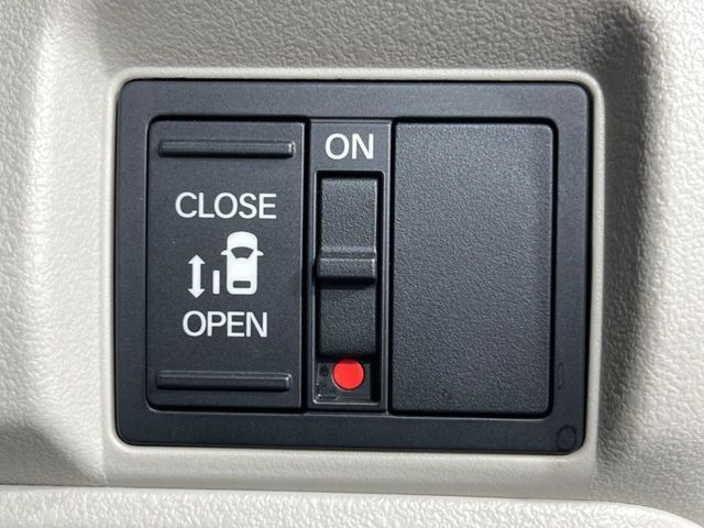 N BOX