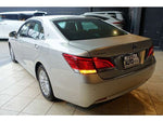 CROWN sedan hybrid