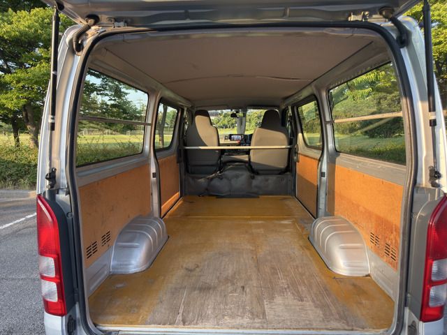 HIACE van 4WD