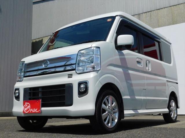 NV100 CLIPPER RIO