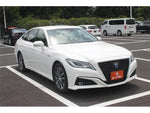 CROWN sedan hybrid
