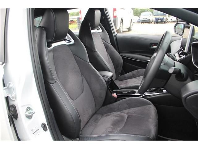 COROLLA TOURING HYBRID 4WD