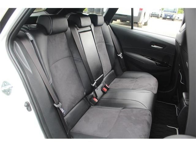 COROLLA TOURING HYBRID 4WD