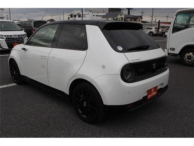 Honda e