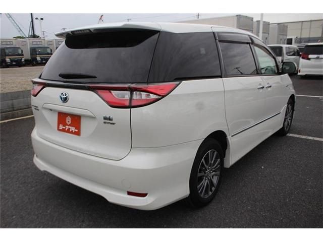 ESTIMA HYBRID 4WD