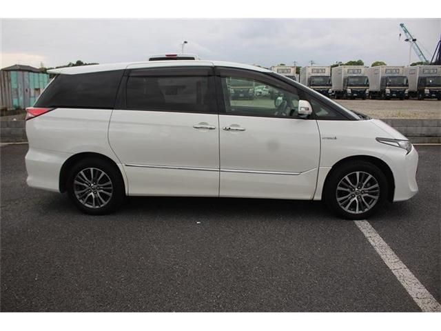 ESTIMA HYBRID 4WD