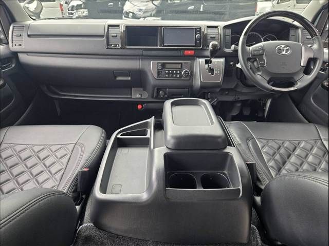 HIACE van 2WD