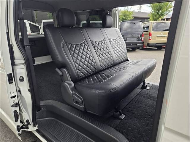 HIACE van 2WD