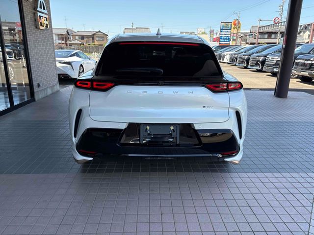 CROWN SPORT