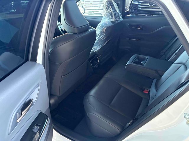 CROWN SPORT