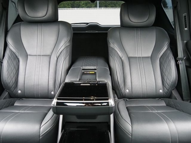LEXUS LX600