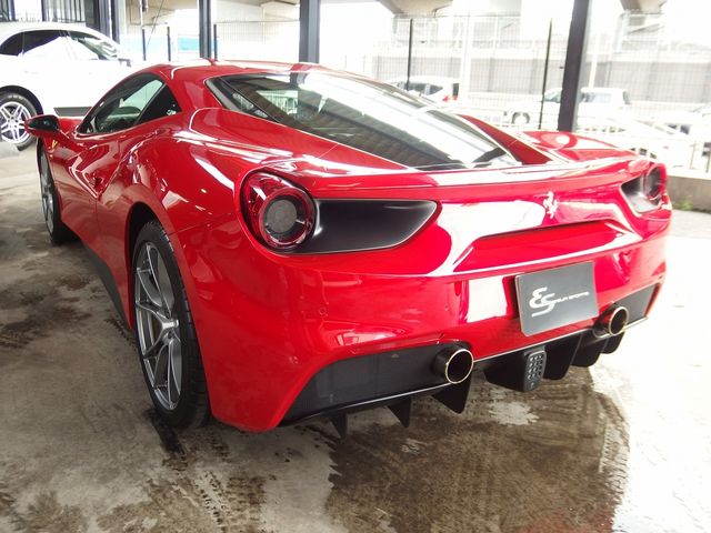 FERRARI 488GTB