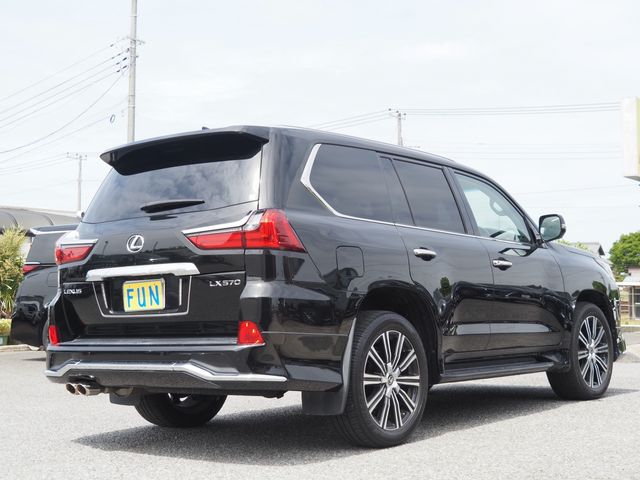 LEXUS LX570 AWD