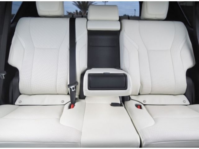 LEXUS LX600