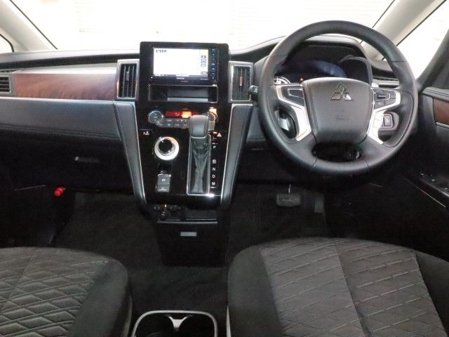 DELICA D:5 4WD
