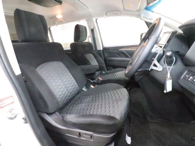 DELICA D:5 4WD