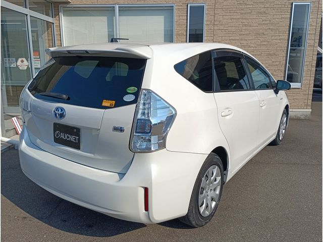 PRIUS Alpha
