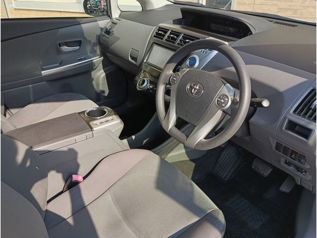 PRIUS Alpha