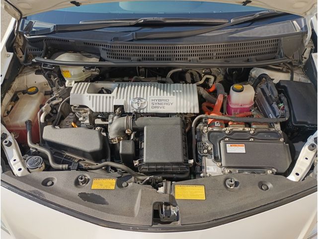 PRIUS Alpha