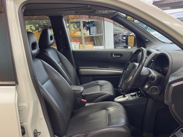 X-TRAIL 4WD