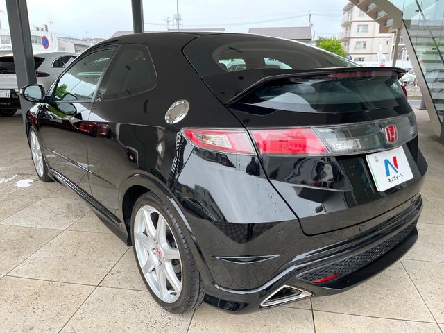 CIVIC hatchback