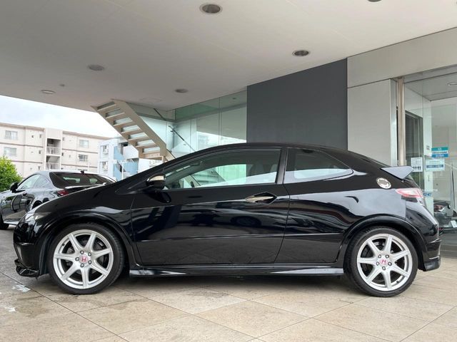 CIVIC hatchback