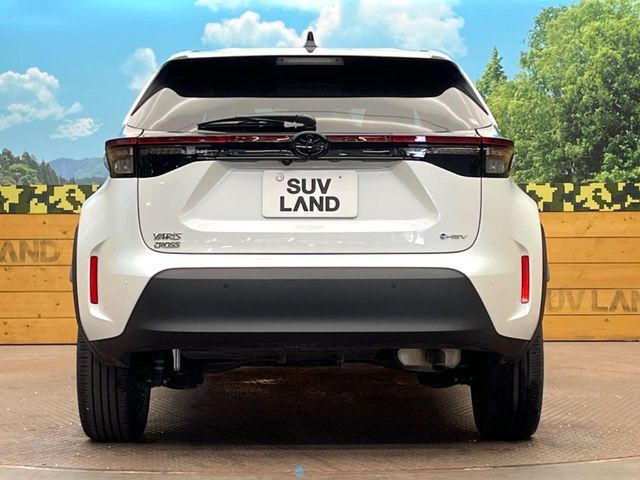 YARIS CROSS HYBRID