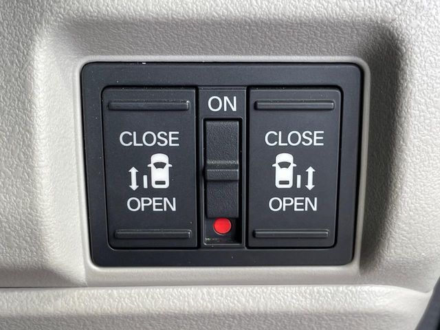 N BOX