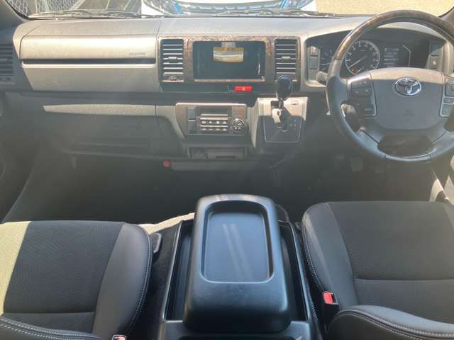 HIACE van 2WD