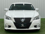 CROWN sedan hybrid