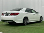 CROWN sedan hybrid