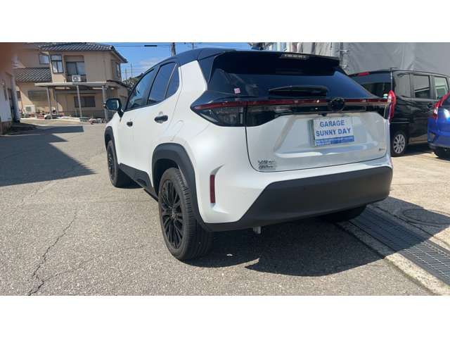 YARIS CROSS HYBRID