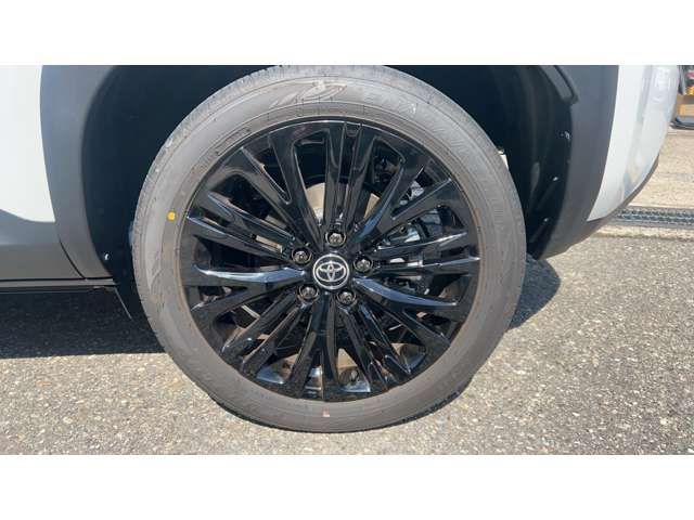 YARIS CROSS HYBRID