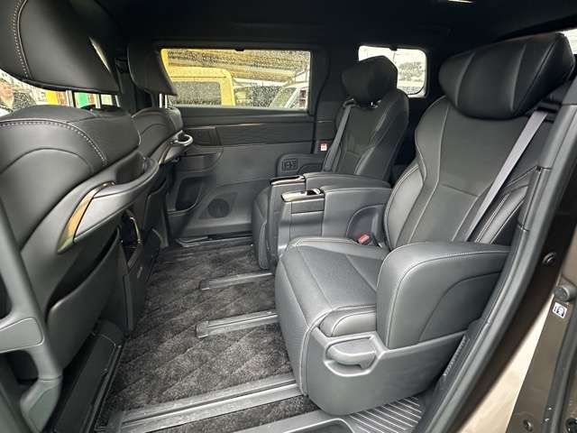 ALPHARD hybrid