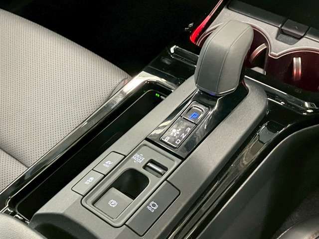 PRIUS 4WD
