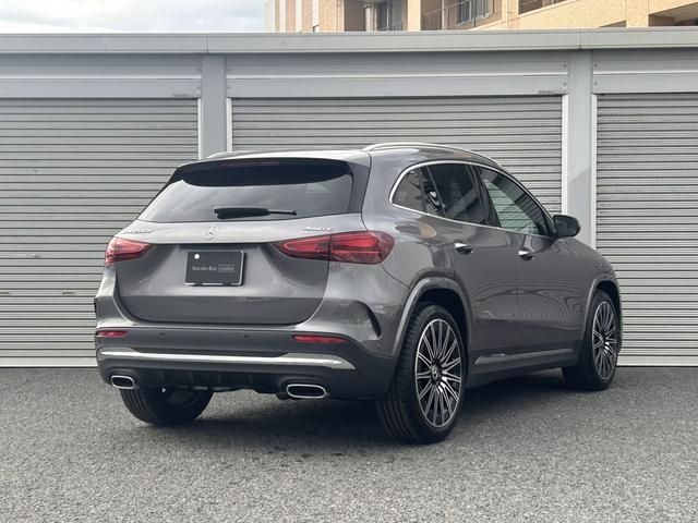 MERCEDES BENZ GLA class
