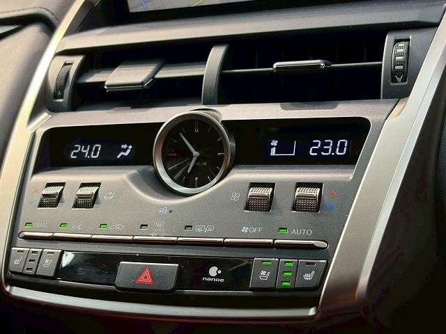 LEXUS NX300h