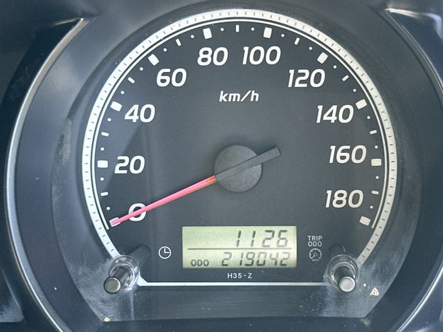 HIACE COMMUTER 4WD