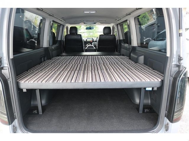 HIACE van 2WD