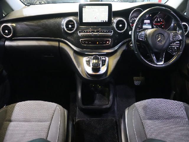 MERCEDES BENZ V class